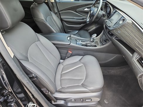 Used 2017 Buick Envision Essence image 11