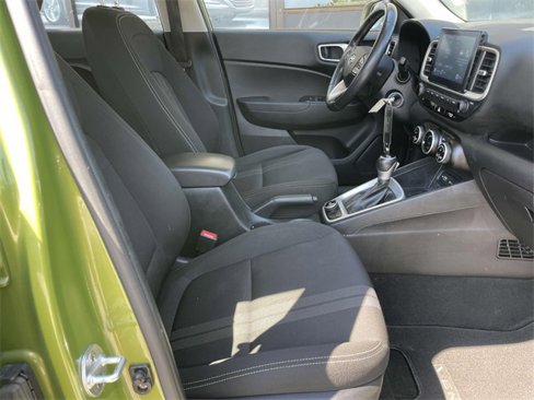 Used 2022 Hyundai Venue SEL image 8