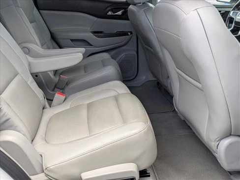 Used 2017 GMC Acadia SLT image 21