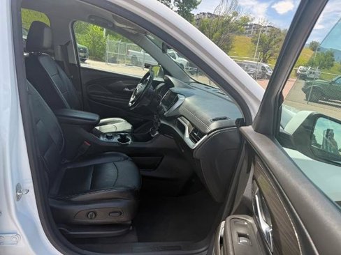 Used 2023 GMC Terrain SLT image 27