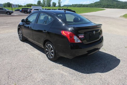 Used 2014 Nissan Versa S Plus image 8