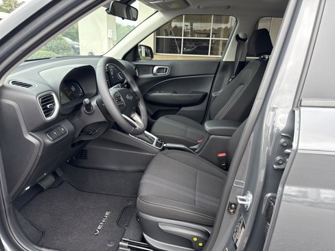 New 2025 Hyundai Venue SEL image 11