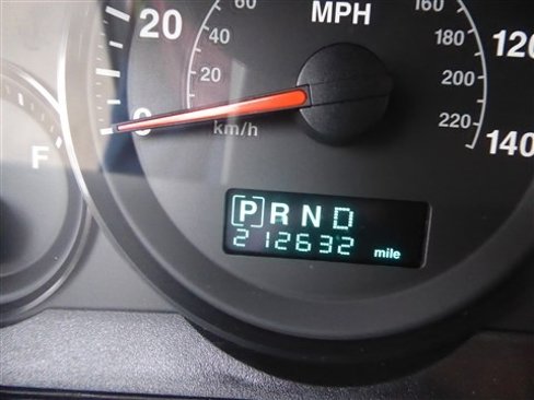 Used 2005 Jeep Grand Cherokee Laredo w/ Cargo Convenience Group image 12