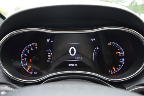 Used 2018 Jeep Grand Cherokee Limited image 16
