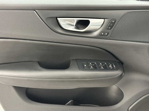 Certified 2025 Volvo S60 B5 Core image 16