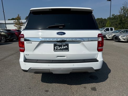 Used 2021 Ford Expedition XLT image 3