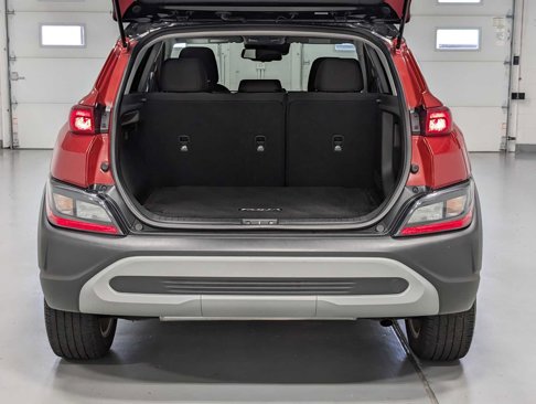 Used 2022 Hyundai Kona SEL image 36