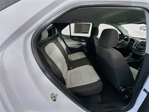 Used 2020 Chevrolet Equinox LS image 24