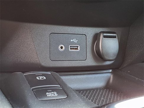 Certified 2020 Nissan Rogue SV w/ Premium Package image 8