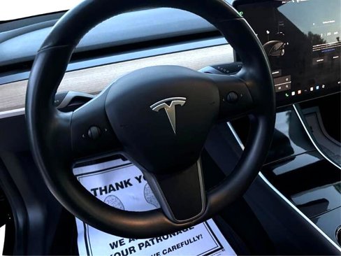 Used 2019 Tesla Model 3 Standard Range Plus image 25