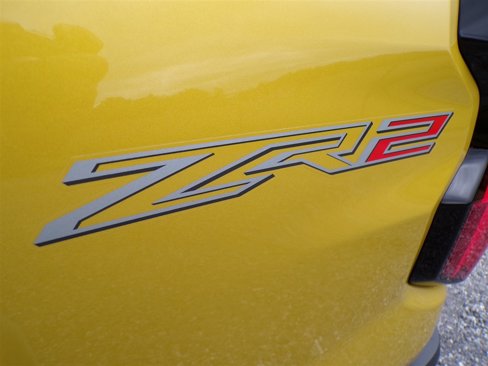 Used 2023 Chevrolet Colorado ZR2 w/ ZR2 Convenience Package III image 19