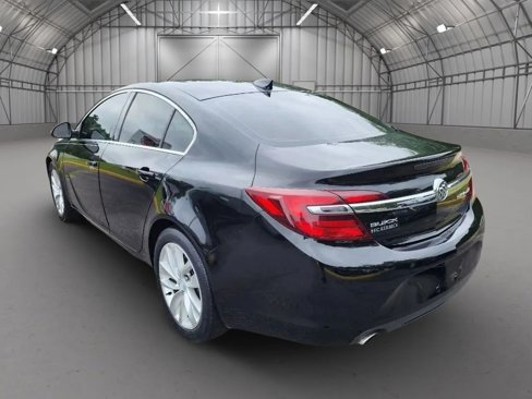 Used 2016 Buick Regal image 4
