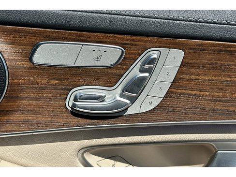 Used 2022 Mercedes-Benz GLC 300 image 21
