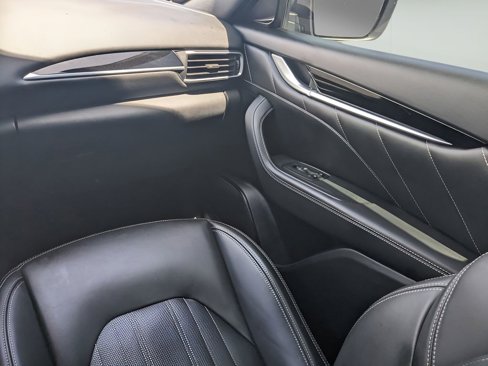 Used 2019 Maserati Levante S image 16
