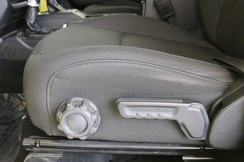 Used 2023 Jeep Wrangler Sport S image 17