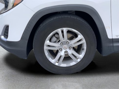 Used 2020 GMC Terrain SLE image 12