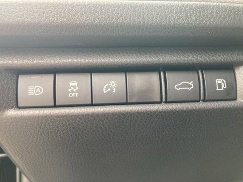 New 2025 Toyota Camry SE image 20