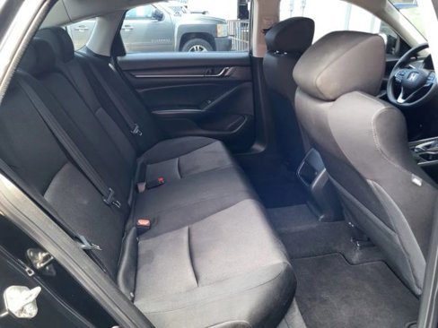 Used 2018 Honda Accord LX image 21