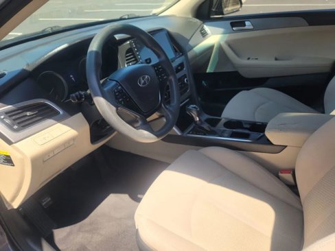 Used 2015 Hyundai Sonata SE image 18