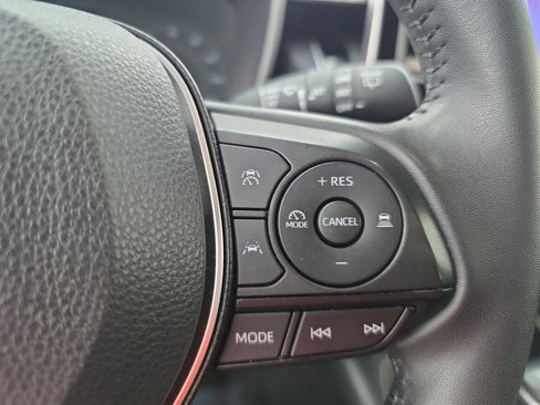 Used 2024 Toyota Corolla SE image 17