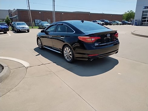 Used 2017 Hyundai Sonata Sport w/ Value Edition Package 02 image 8