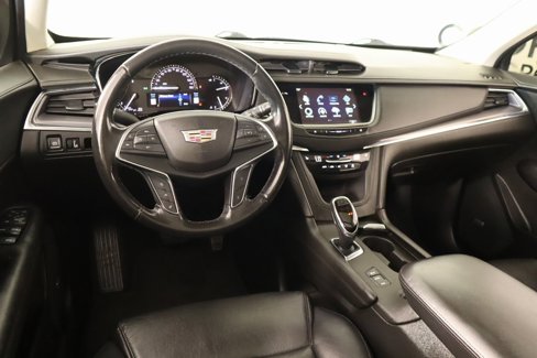 Used 2019 Cadillac XT5 Luxury w/ LPO, Black Ice Package image 2