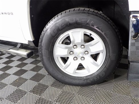 Used 2018 Chevrolet Silverado 1500 LT image 32