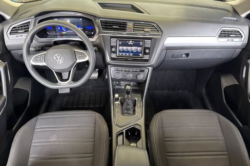 Used 2022 Volkswagen Tiguan S image 13