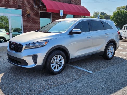 Used 2019 Kia Sorento L image 2