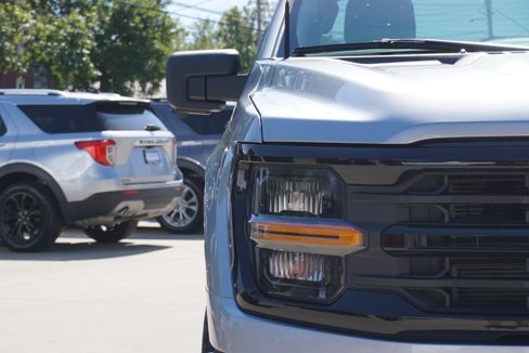 Used 2024 Ford F150 XLT w/ XLT Black Appearance Package image 9