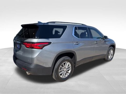 Used 2023 Chevrolet Traverse LT image 6