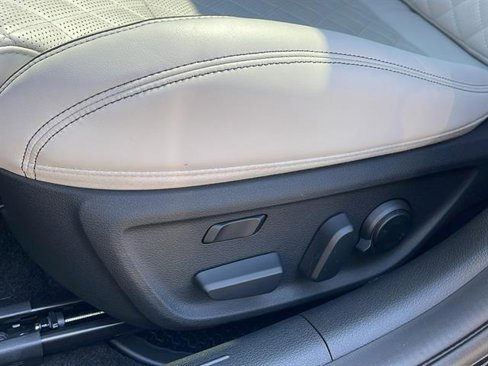 Used 2025 Genesis G70 3.3T Advanced w/ Sport Prestige Package image 27