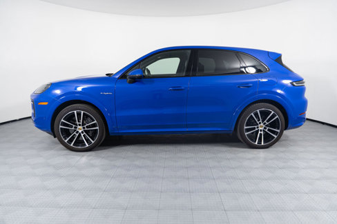 Used 2024 Porsche Cayenne E-Hybrid image 8