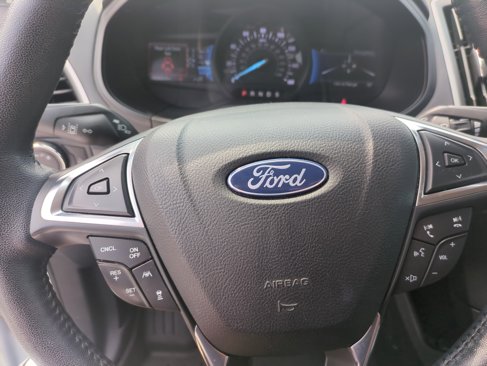 Used 2022 Ford Edge SEL w/ Sport Appearance Package image 14