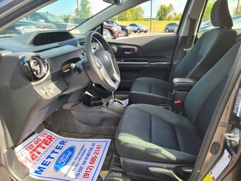 Used 2016 Toyota Prius C Four image 5