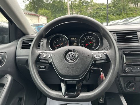Used 2015 Volkswagen Jetta S image 13