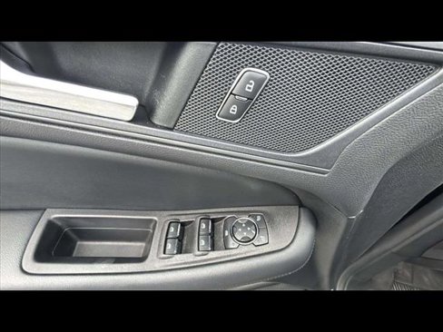 Used 2022 Ford Edge SE w/ Black Appearance Package image 19