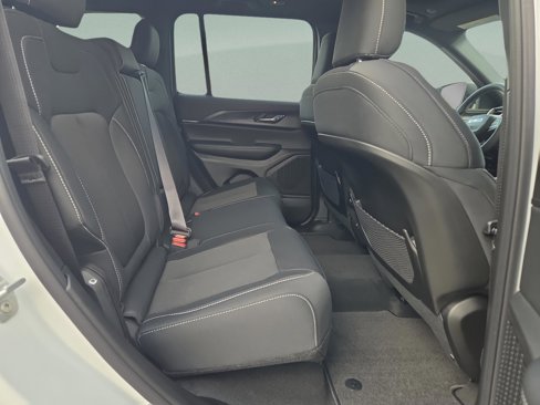 New 2025 Jeep Grand Cherokee Laredo X image 17