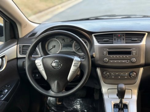 Used 2013 Nissan Sentra SR image 30
