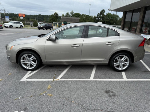 Used 2014 Volvo S60 T5 image 9