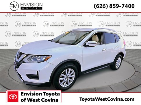 Used 2018 Nissan Rogue SV image 1