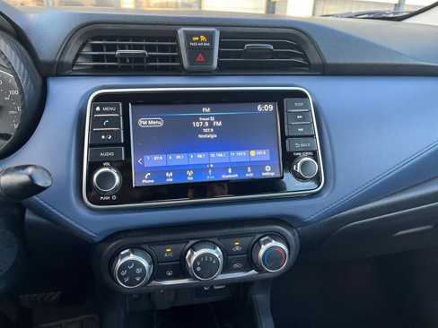 Used 2023 Nissan Versa SV image 18