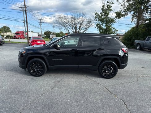 Used 2022 Jeep Compass Latitude image 6