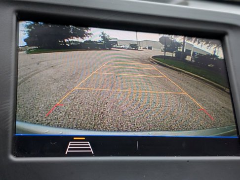Used 2020 Chevrolet Equinox LS image 30