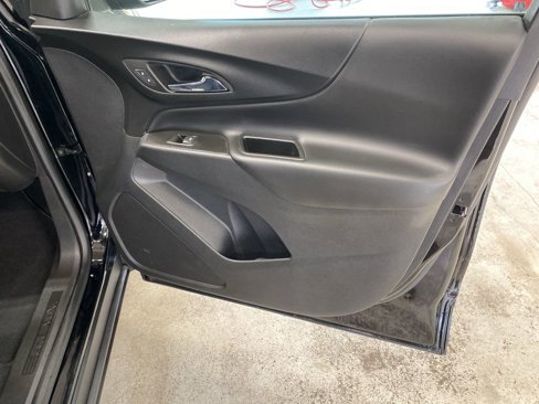 Used 2022 Chevrolet Equinox LT image 19