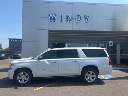 Used 2017 Chevrolet Suburban Premier image 3