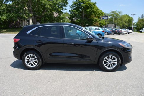 Used 2021 Ford Escape SE image 6