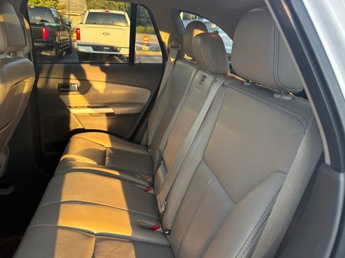 Used 2013 Ford Edge SEL image 25
