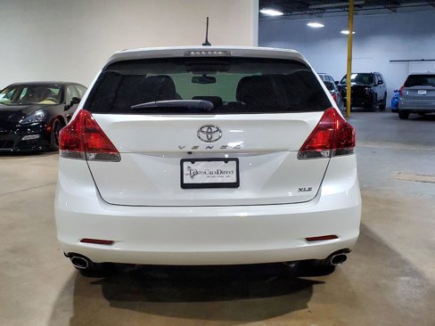 Used 2015 Toyota Venza XLE image 10