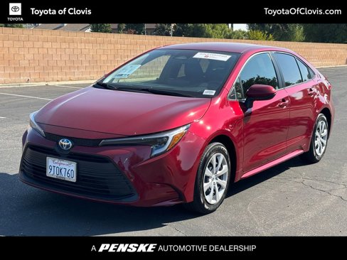 Certified 2025 Toyota Corolla LE image 1